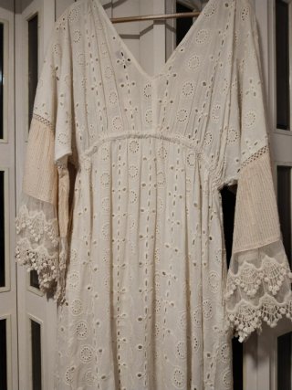 Vestido largo blanco y beige talla M/L