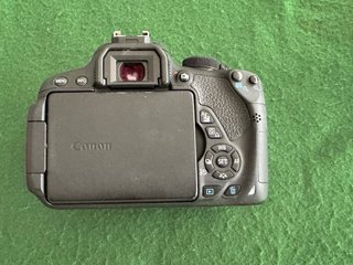 Canon EOS 700D Cámara Réflex Digital