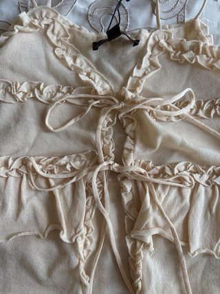 Top Zara Beige Volantes Lazos Talla XS