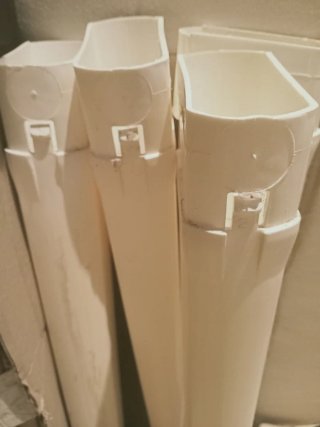 4 Sillas Plástico blancas + Mesa 160cm Regalo