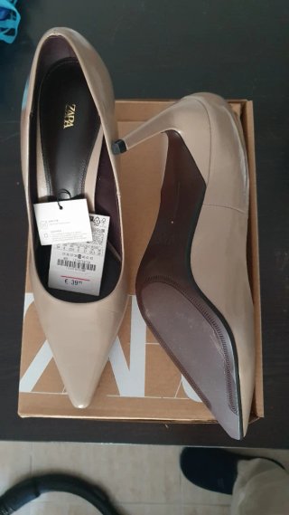 Zapatos de tacón Zara Piel Beige