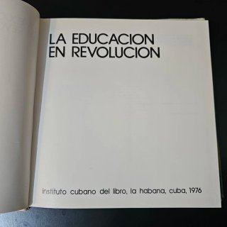 Libro vintage Cuba 1976 con dedicatoria manuscrita