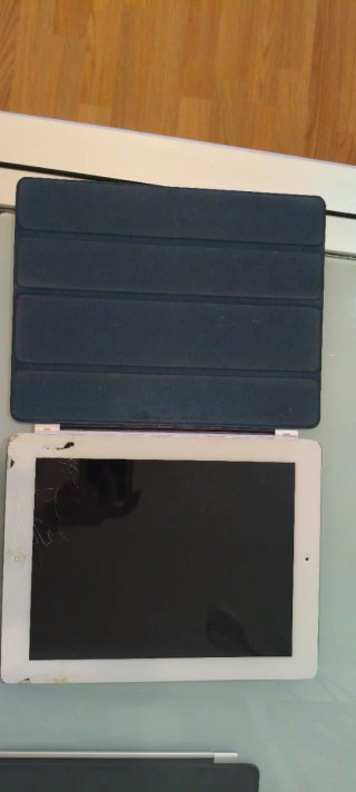 2 iPads 2 para piezas, con protector original