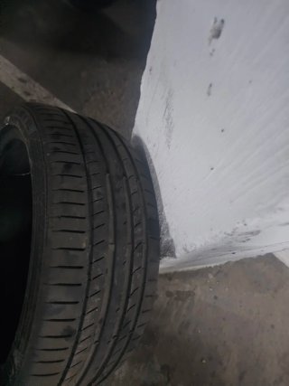 Llanta Audi S3 + 2 Neumáticos