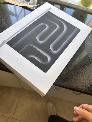 MacBook Pro , M4 Pro , 14 " 24GB RAM 1TB Plata