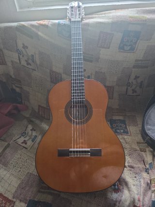 Guitarra Admira nueva con funda