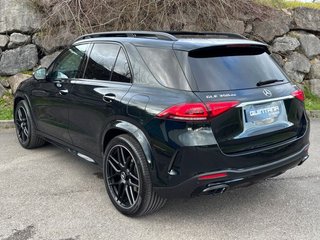 Mercedes GLE 4MATIC AMG Line Black Edition 320cv (2021)