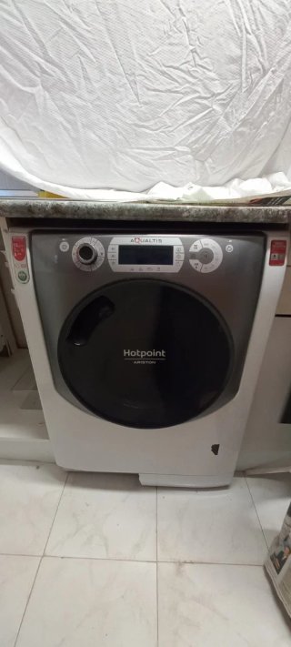 Lavadora Hotpoint Ariston Aqualtis