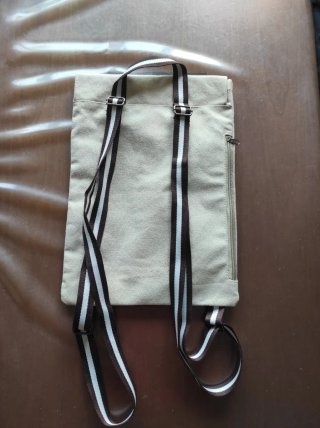 Mochila de tela beige