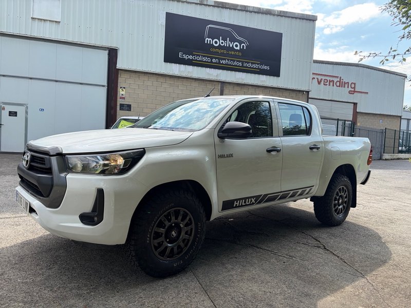 Toyota Hilux 2022 - foto 1