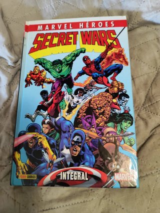 Batman versus Predator y Marvel héroes: Secret war
