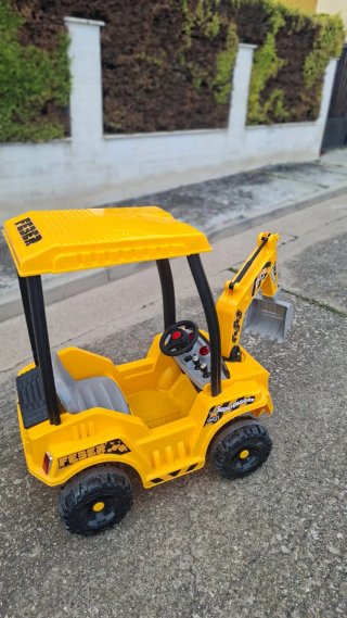 Excavadora eléctrica infantil Feber