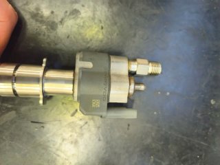 Inyector BMW 13537589048-05