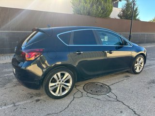 Opel Astra 2009