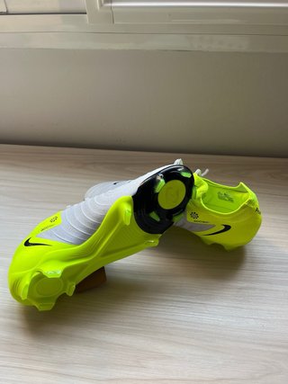 Botas de fútbol Nike Phantom GT Elite FG Nuevas
