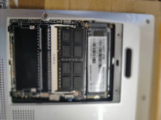 Portátil Intel i3 16GB RAM 2TB SSD. 15"
