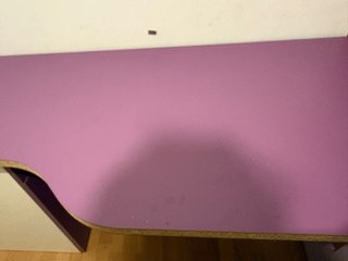 Escritorio Morado y Blanco
