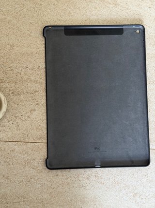 iPad Pro 12.9 128GB 1ª Gen color blanco y plata