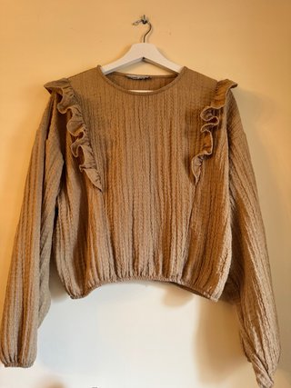 Blusa Pull&Bear volantes M