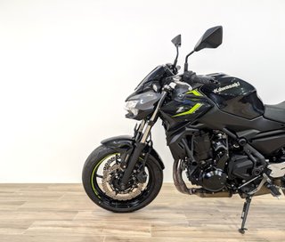 KAWASAKI Z 650   (modelo actual) A2 2025