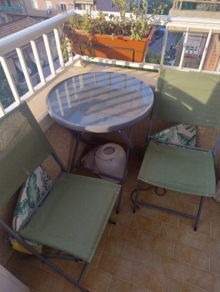 Conjunto mesa cristal y 2 sillas jardín