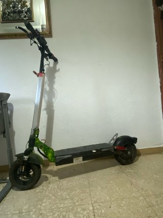 Patinete Eléctrico con Luces LED