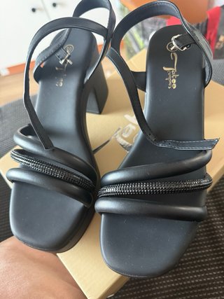 Sandalias de plataforma Tatoo negras