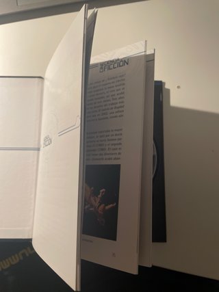 DVD 2001: Una Odisea del Espacio + Libro