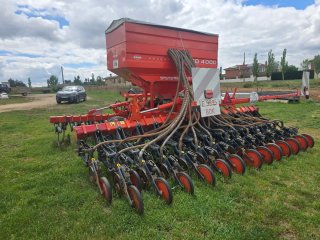 Sembradora Kuhn sd4000
