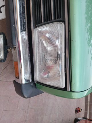 Faros SEAT 131