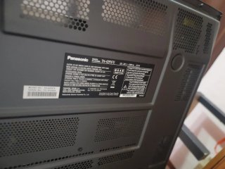 TV Panasonic TH42PX7E Negra