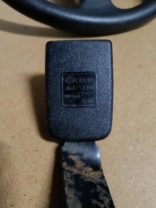 Encaixe cinto condutor vw polo 86c g40