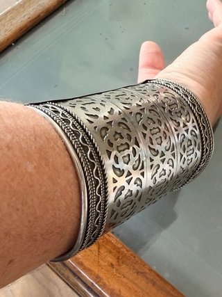 Maxi bracciale etnico semi rigido