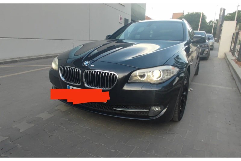 BMW Serie 5 2011 - foto 1