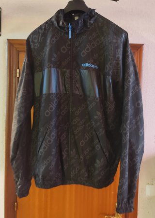 Chaqueta Adidas reversible negra multicolor