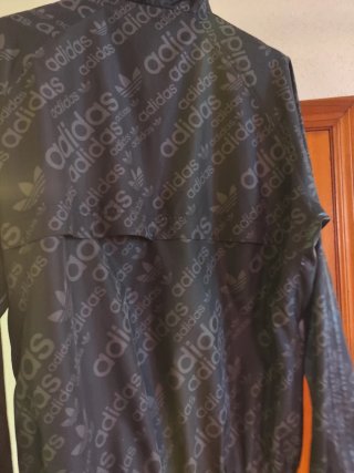 Chaqueta Adidas reversible negra multicolor
