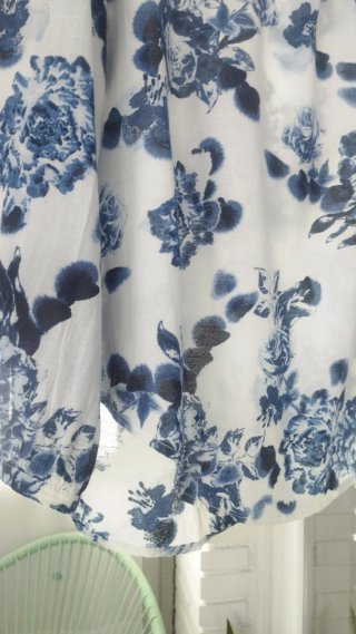 Blusón estampado flores azules