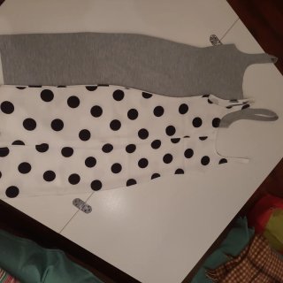 Vestidos Zara tirantes gris y lunares