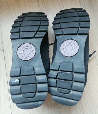 Zapatillas Bimba y Lola Negras y Naranja