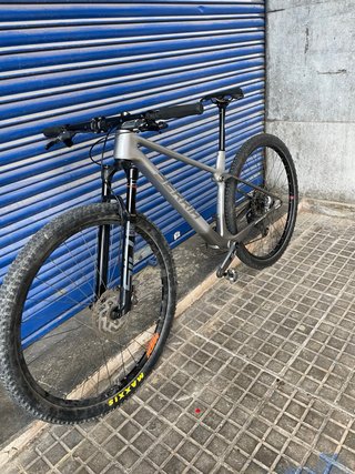 2025 AXS BERRIA BRAVO Carbono TALLA s/m