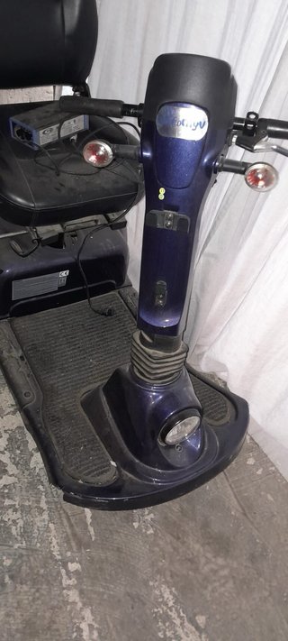 Scooter eléctrico movilidad reducida