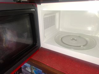 Microonde Akai stile Vintage