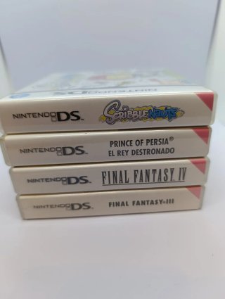 Nintendo DSi XL + 4 juegos
