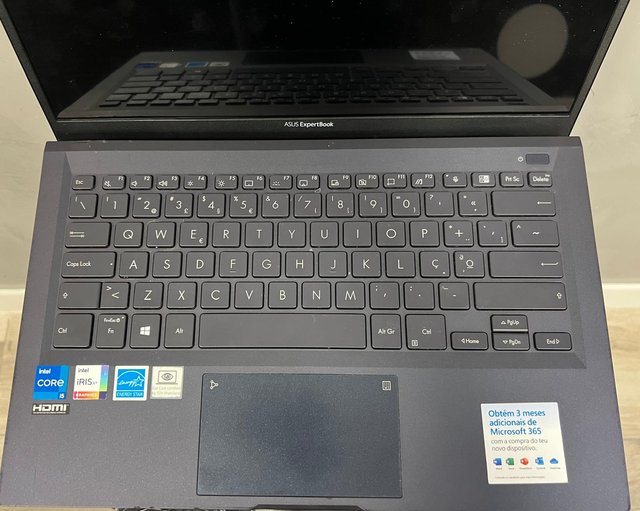 Portátil ASUS Expertbook B1400C