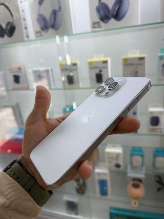 iPhone 16 Pro Max 512GB Blanco Batería 92%