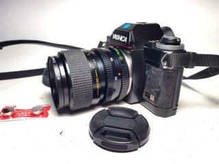 Yashica FX-103 Program + Yashica ML Zoom 35-70mm