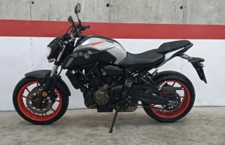Yamaha MT-07 A2 Negra/Gris