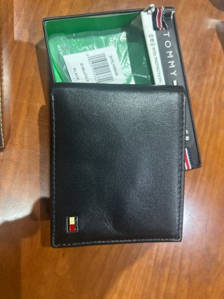 Cartera Tommy Hilfiger ID Billfold RFID Negra