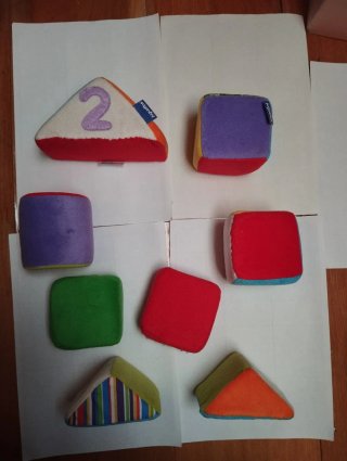 Figuras apilables de peluche Juguettos