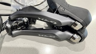 Manetas y pinzas Shimano GRX Rx810 2x11 disco